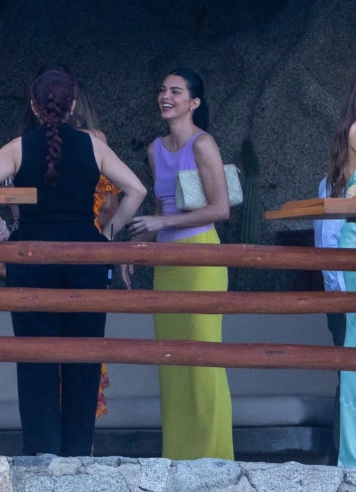Spring Party Dressing With Kendall