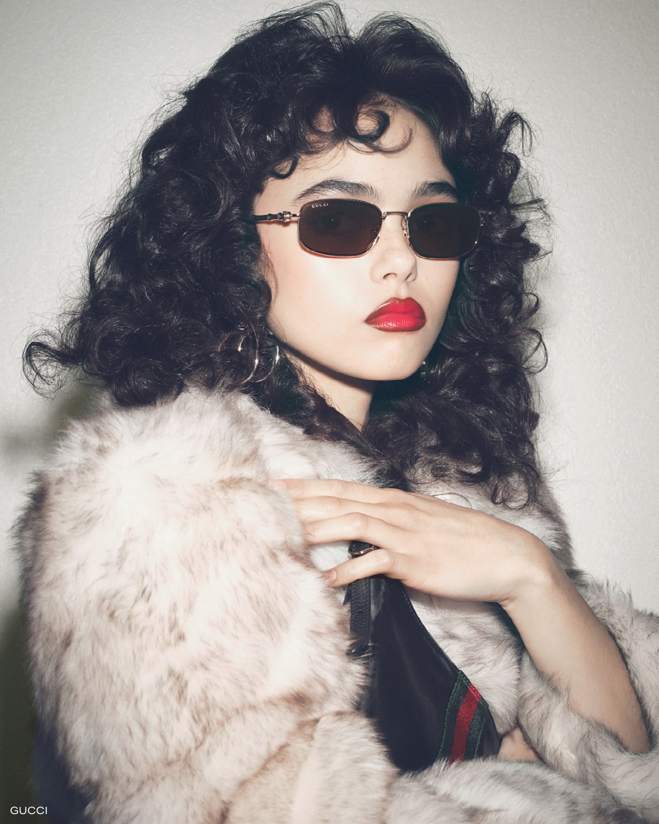 COOL GIRL SUNGLASSES